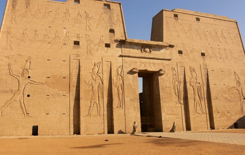 Edfu Kom Ombo Tour
