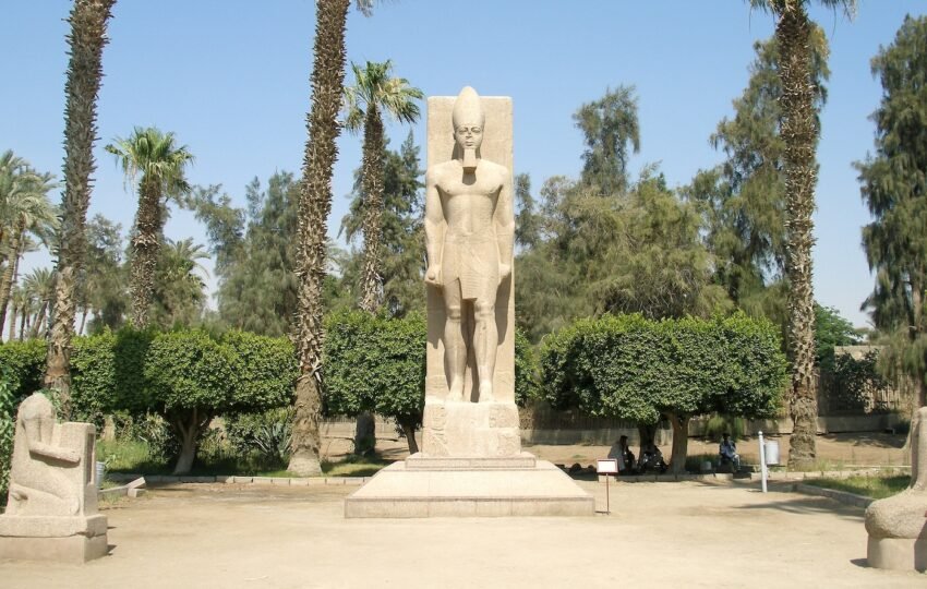 Egypt pyramids tour - Memphis