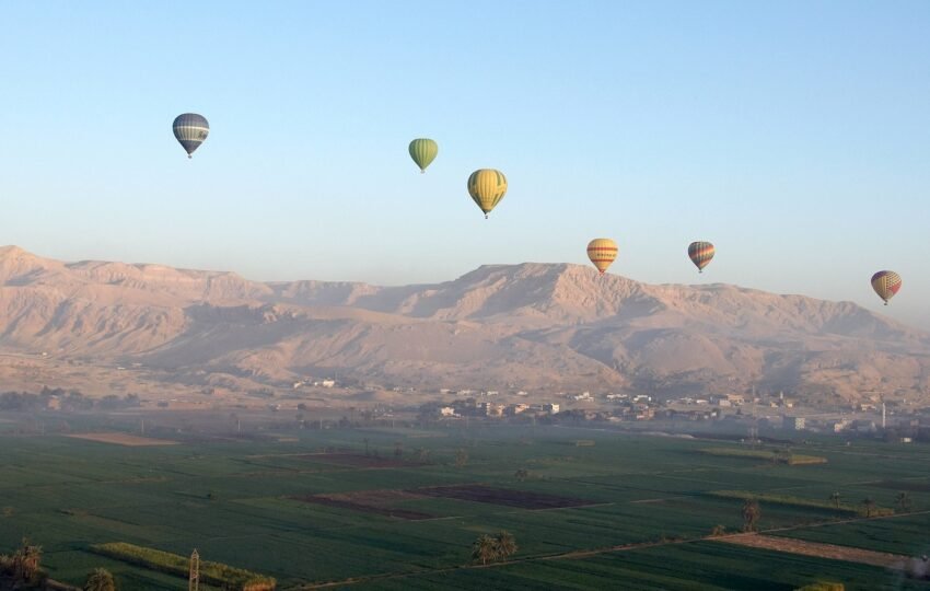 hot air balloon Luxor